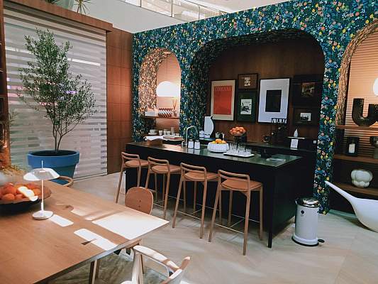 Coulisse and 4 Designers Collaborate to Show Motionblinds Smart Curtains at The Colors of Indonesia
